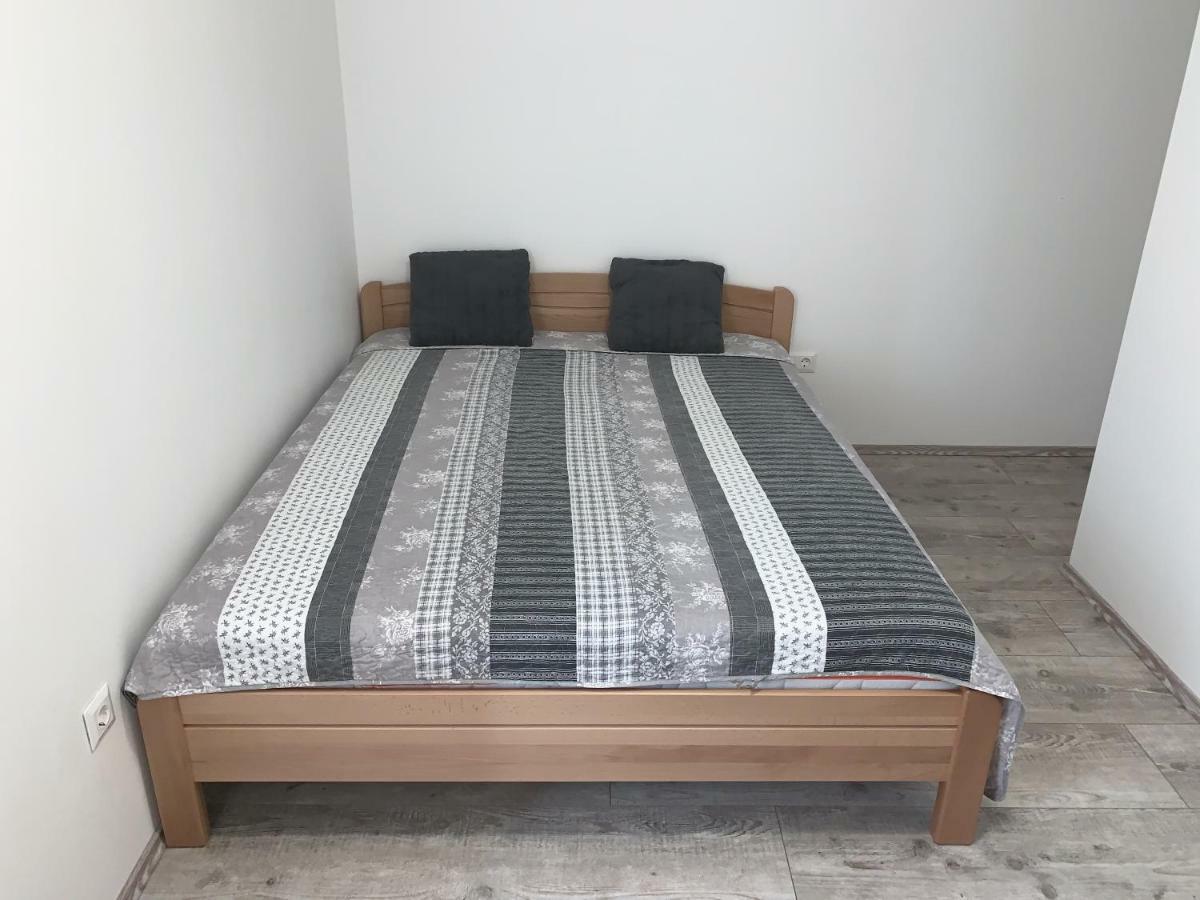 Exclusive Home - C. Apartman Pecs Ngoại thất bức ảnh