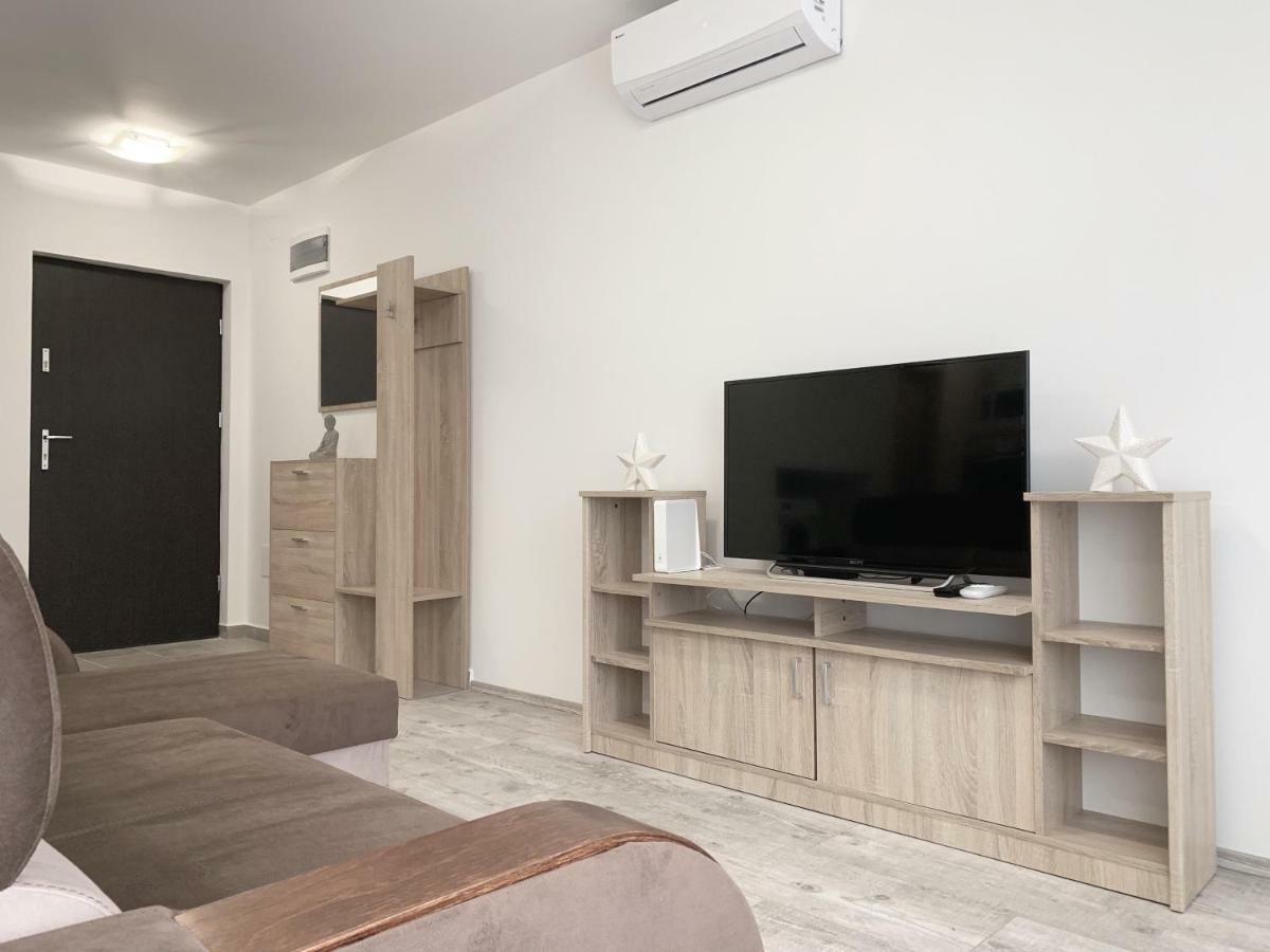 Exclusive Home - C. Apartman Pecs Ngoại thất bức ảnh